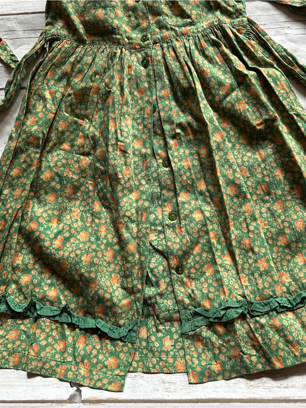 Cornelloki green floral dress vguc 3/4 - Picture 2 of 8